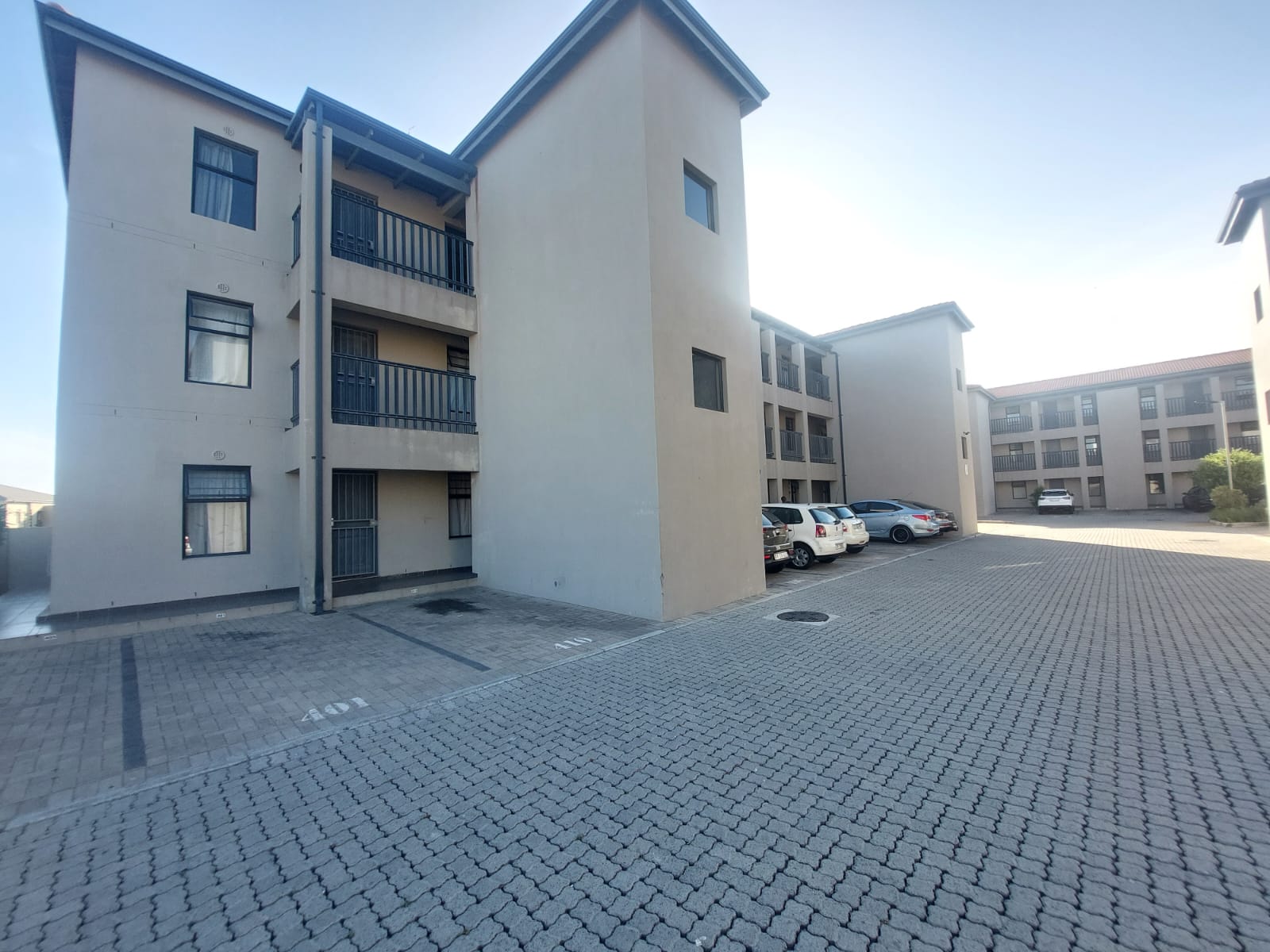 2 Bedroom Property for Sale in Parklands Western Cape